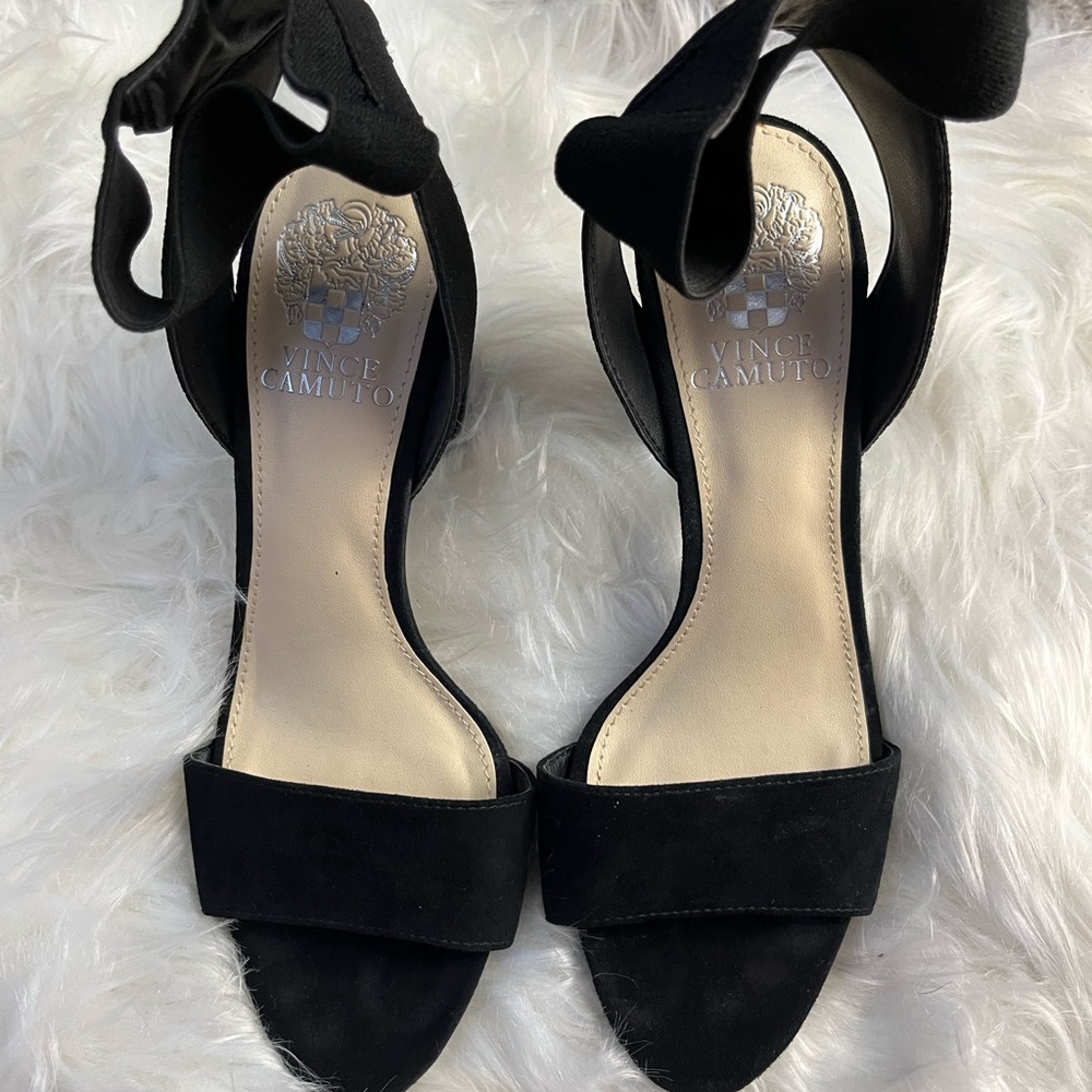 Vince Camuto block sandal heels